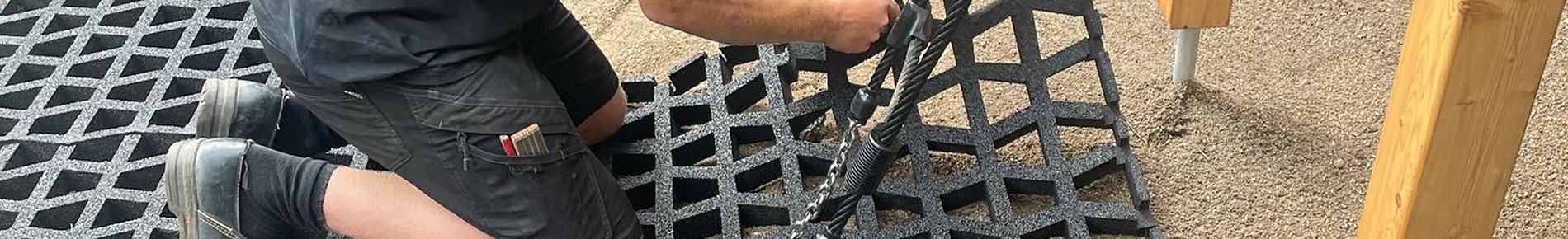 PlayNSafe , Grass Grid rubber mats, Grass Fall rubber mats, Playground Flooring, Playground safety Flooring, Rubber Hollow Mats